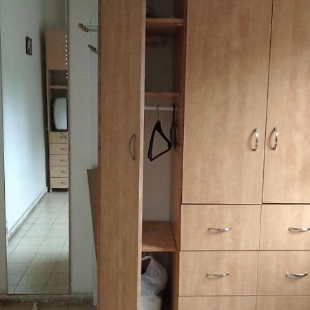 Private Room Near The Airport For Amazing People Lod Buitenkant foto